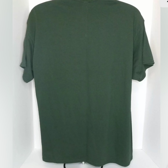 🔥MERRY & BRIGHT🔥Holiday Christmas Graphic Print T-Shirt Green S/M NWT - Picture 2 of 2